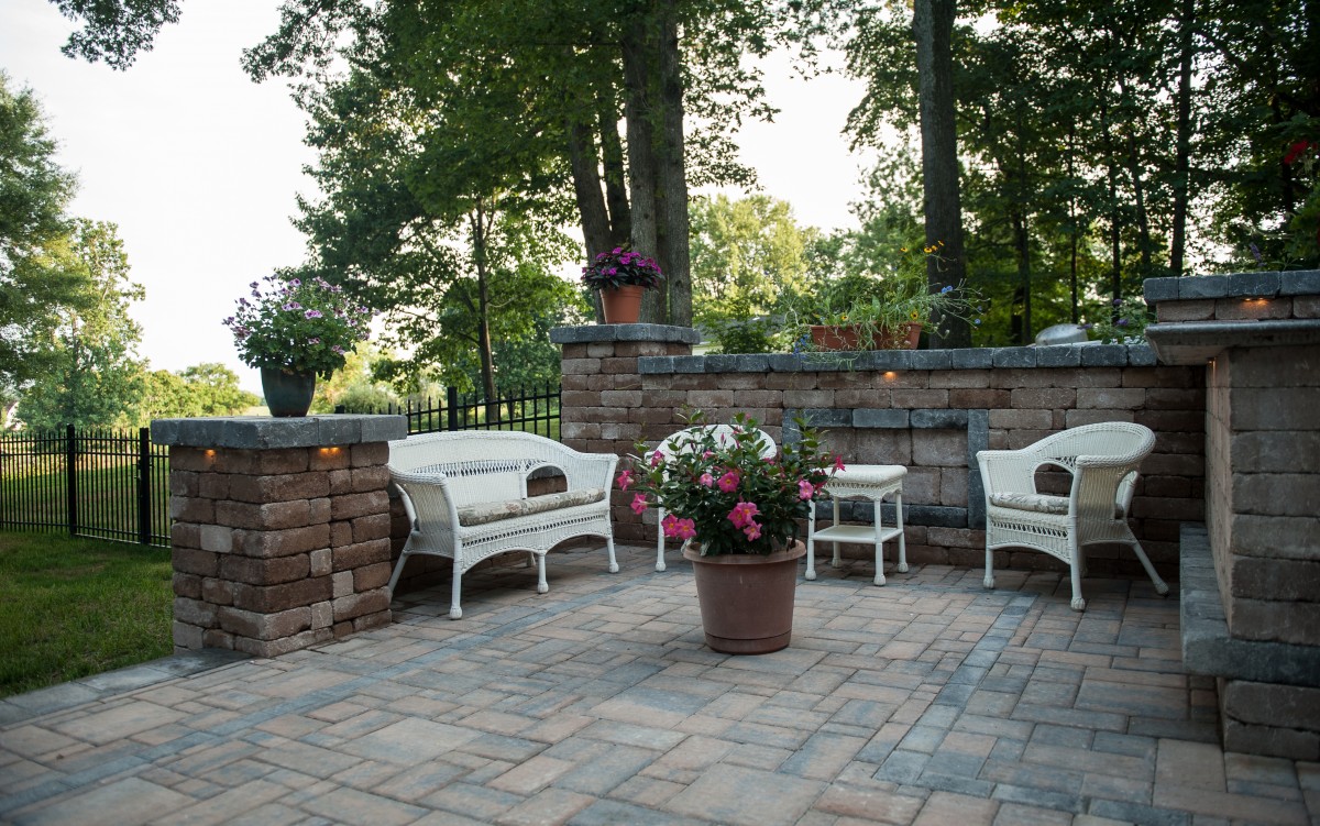 Eagle Bay Pavers, Brikstone Chamfered – Chesapeake
