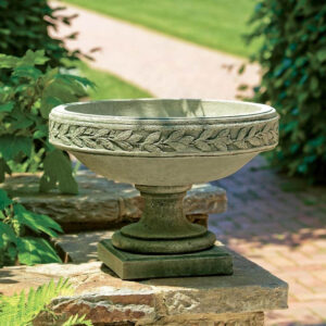 Longwood Laurel Banded Urn